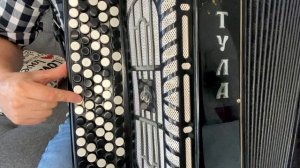 Учимся играть на баяне The Show Must Go On - Queen