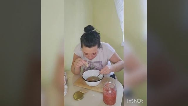 Мукбанг с супом и хычинами))))