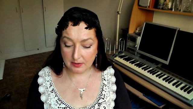 Vintage Hat Collection 3 Старинный кружевной воротник, шляпка N3 и украшения swarovski смотреть онлайн