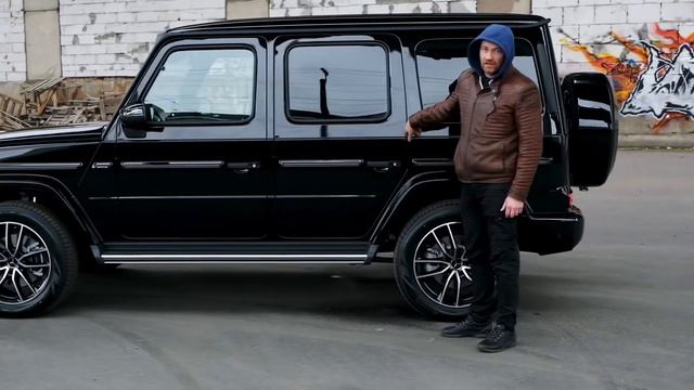 Mercedes-Benz G. Поставили переднюю часть от G63AMG. Оклеили целиком полиуретановой пленкой XPEL смотреть онлайн