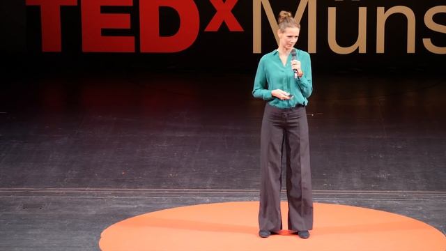 10 things I learned after losing a lot of money | Dorothée Loorbach | TEDxMünster смотреть онлайн