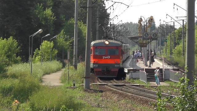Электропоезд ЭР2Т-7177 перегон Икша - Яхрома смотреть онлайн