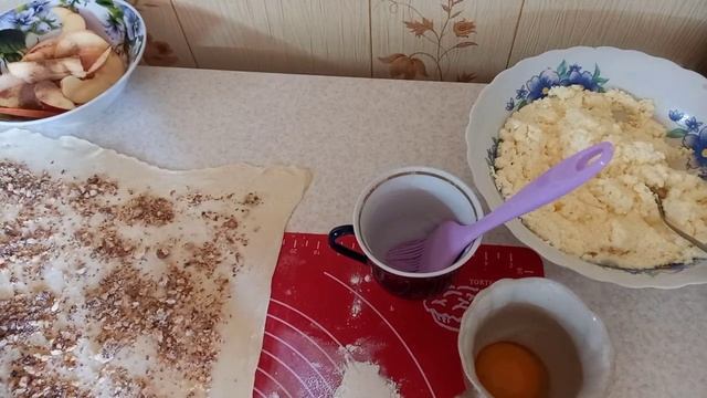 ЯБЛОЧНЫЙ? ШТРУДЕЛЬ из слоёного теста/быстрая выпечка за полчаса/strudel смотреть онлайн