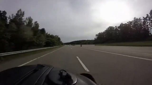 Fazer Fz6n (600 2004) vs Hornet (600 2006) бетонка 2016 смотреть онлайн