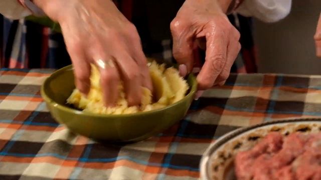 Цеппелины. Мастер-класс по приготовлению литовского блюда смотреть онлайн