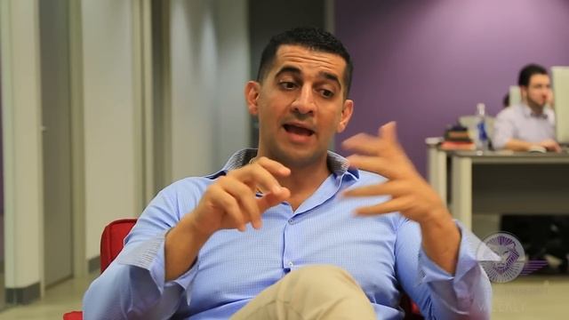 How People React to Crucial Conversations (Very Funny) смотреть онлайн