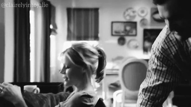 Claire Dunphy & Phil Dunphy Video (Julie Bowen & Ty Burrell) Wish You Were Here - Incubus смотреть онлайн