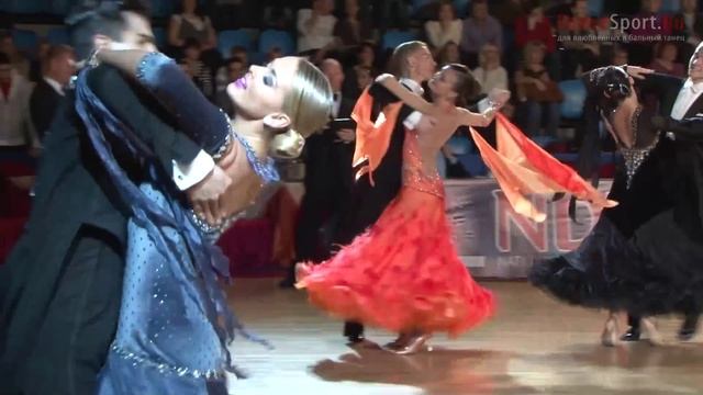 Александр Наумов - Алина Яркеева, 1/2 Viennese Waltz смотреть онлайн