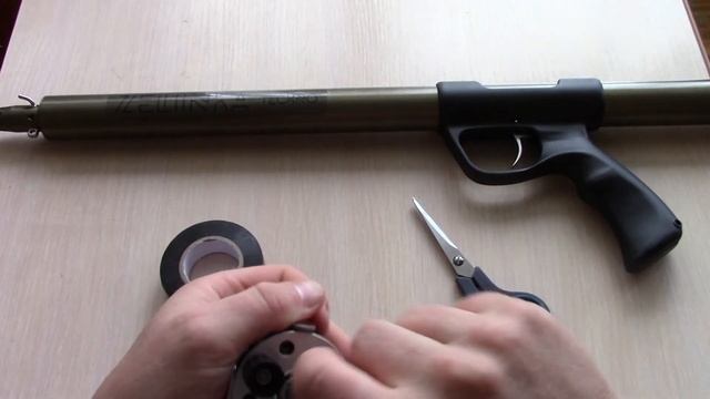 Устанавливаем катушку на подводное ружьё смотреть онлайн