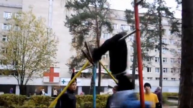 Турник не только для подтягиваний !! смотреть онлайн