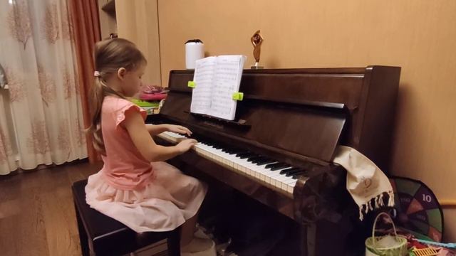 Марширующие поросята. П.Берлин смотреть онлайн