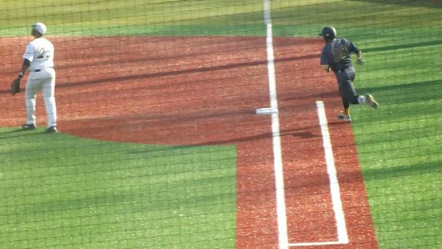 #28 Dylan Rosa - Kent State Golden Flashes - Batting against Charlotte 49ers смотреть онлайн