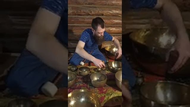 Поющие чаши и Ханг смотреть онлайн