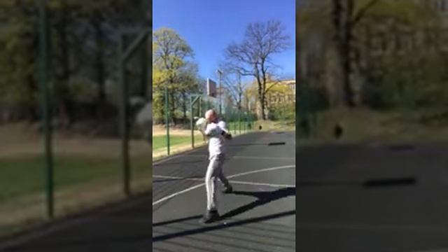 Занятие в секции "Час спорта - час здоровья: рукопашный бой"-Боевая стойка смотреть онлайн