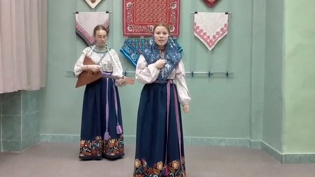 Вика Долженко - Катись жаркое солнце & Я любила сокола смотреть онлайн
