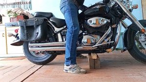 Как вывесить мотоцикл без подъёмника в одиночку.