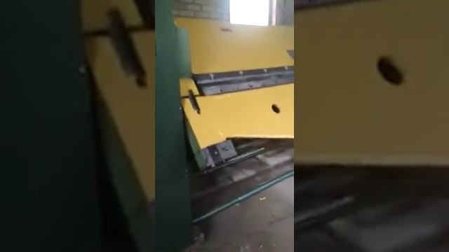 ИВ-2144 Листогиб с поворотной балкой, длина гибки 2500мм, толщина 4,5мм смотреть онлайн