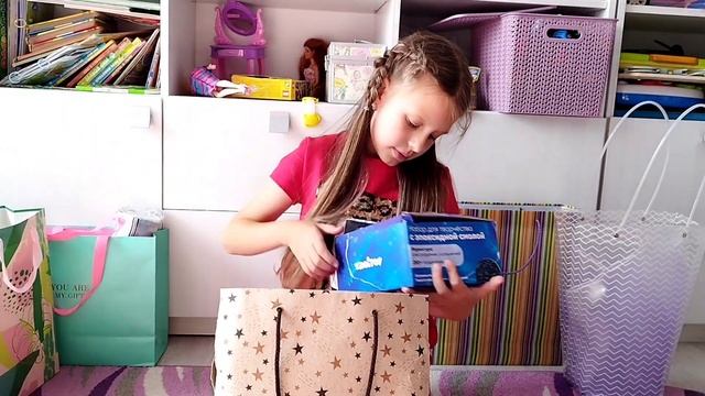 Софье-Николь 8 лет. День Рождения. Распаковка подарков. Влог. Vlog. смотреть онлайн