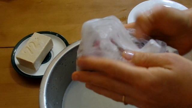 СТИРКА В МИКРОВОЛНОВКЕ ?!Как быстро вывести пятна от кофе и чая за 2 минуты смотреть онлайн