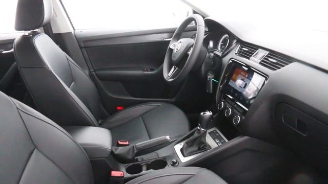 Octavia БЕЛЫЙ смотреть онлайн