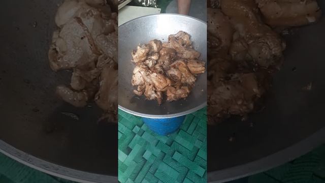 CHICKEN PORK ADOBO WITH A TWIST смотреть онлайн