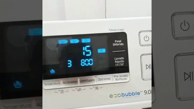 Machine à Laver SAMSUNG Digital Inverter Technology Ecobubble Technology Model WW90J6410CW