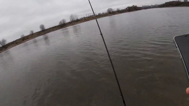 Ловля Окуня на Москва реке | Graphiteleader смотреть онлайн