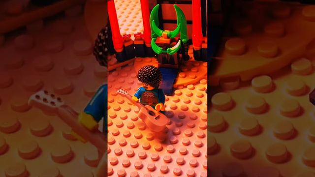 👍Bro can play guitar…🎸 #lego #stopmotion #party #short #fun #guitar смотреть онлайн