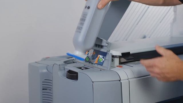 How to change the Toner on a Canon Oce PlotWave printer смотреть онлайн