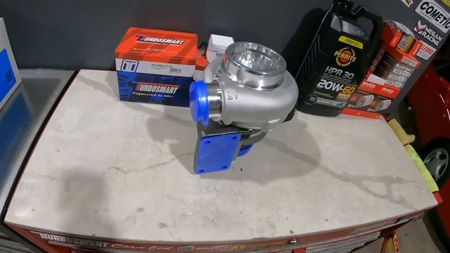 Shiney things have arrived for the BikeCar thing & prepping to test the 3RZ some more. смотреть онлайн
