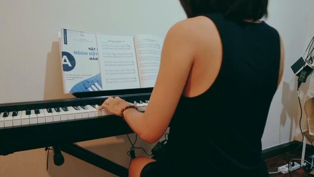 Passacaglia on the Kawai Es120 смотреть онлайн