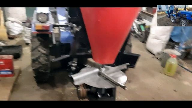 Розкидач добрив закінчино РУМ до мототрактора? смотреть онлайн