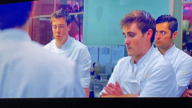 Burnt - kitchen scene-going for 3 Michelin stars. смотреть онлайн