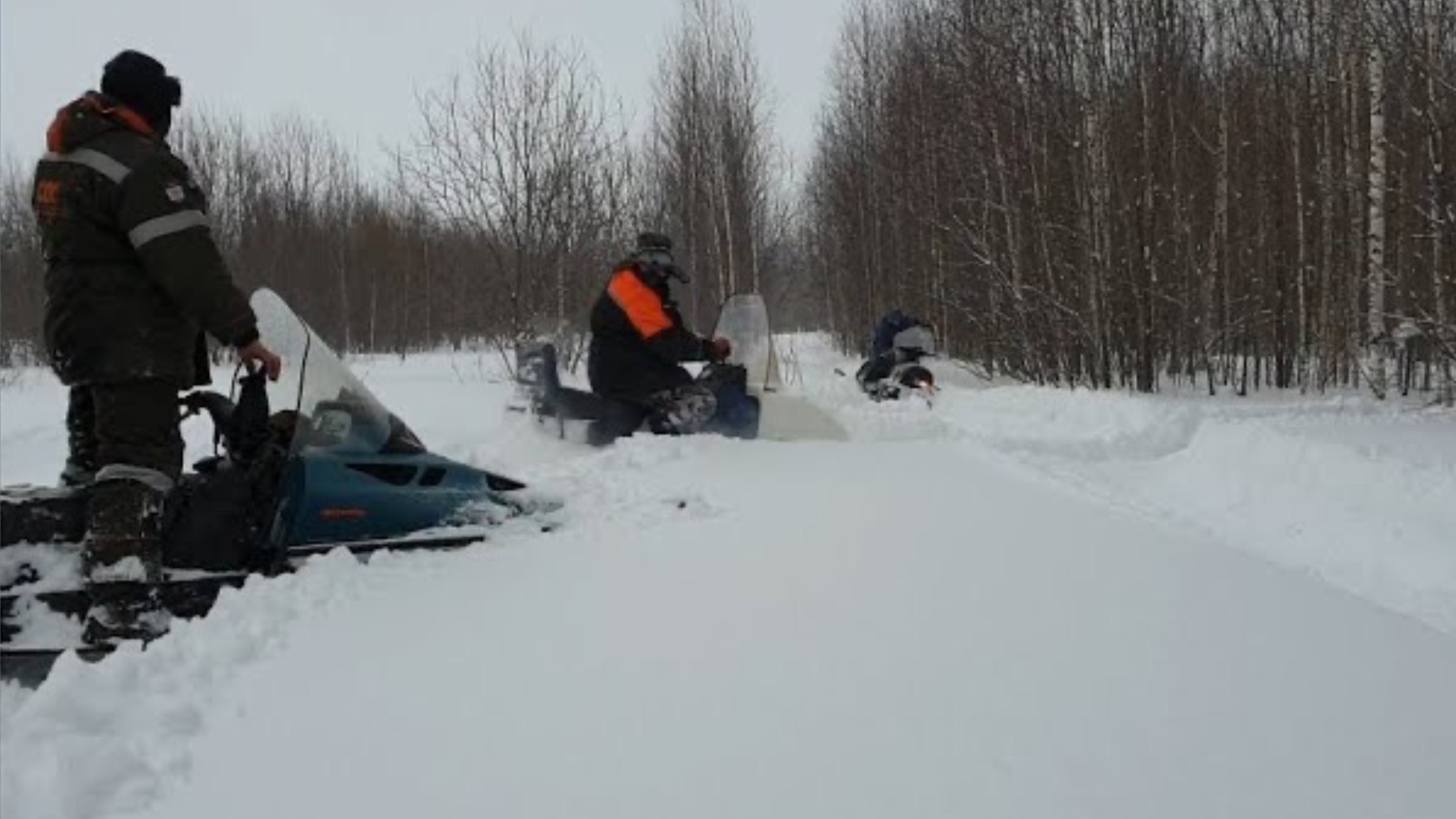 Удлиненный *Буран* и снегоходы *Тайга*. смотреть онлайн