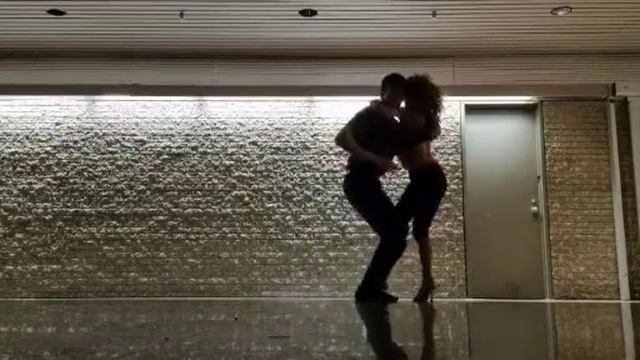 Alonzo and Ornella | Duo Dance Improvisation | 365 Days | Remix Kizomba | DJ Radikal смотреть онлайн