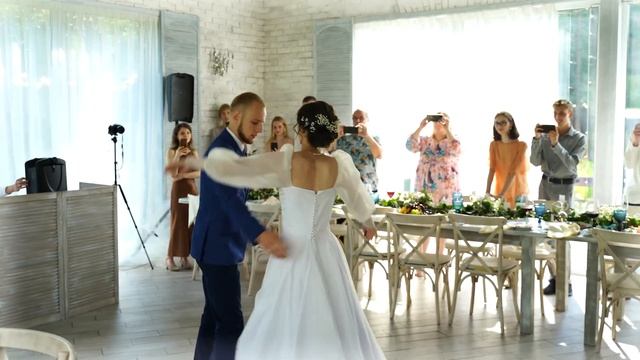 ТАНЕЦ В ДОМЕ смотреть онлайн