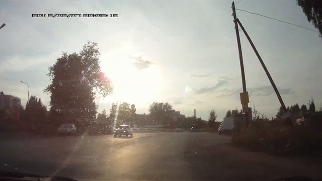 Зачем-то бибикают сзади смотреть онлайн