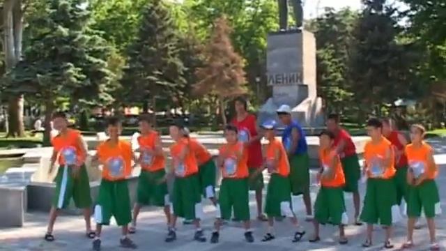 Лето в Анапе. Танцуют все;)) смотреть онлайн