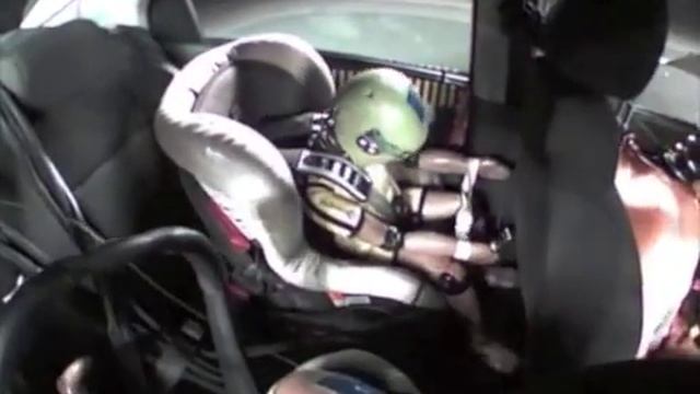 Watch The Child Passenger Inside The Zero Star Aveo