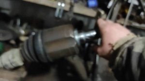 наглядная причина почему течёт сальник