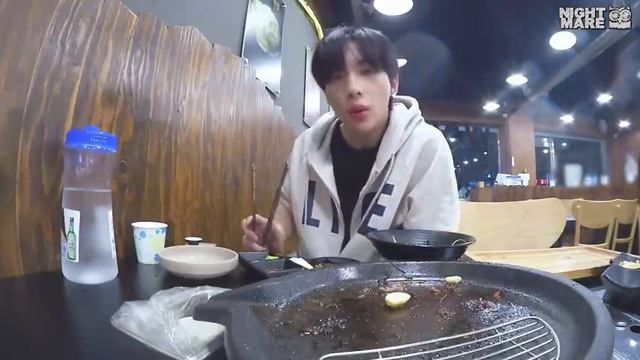 [рус.саб\rus.sub] [VLOG SKZ] Хёнджин: Выходной Хён.и с Кками 3