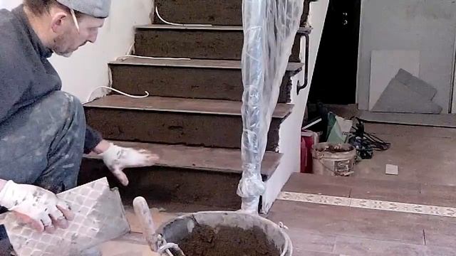 2 Облицовка лестницы плиткой просто смотреть онлайн