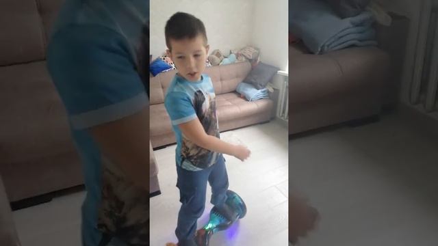 Лук батут танец и песня смотреть онлайн