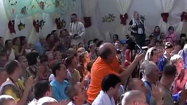 Srila Indradyumna Swami - Jaya Radha-Madhava. Festival "Heart to Heart" in Ekaterinburg 2012. смотреть онлайн