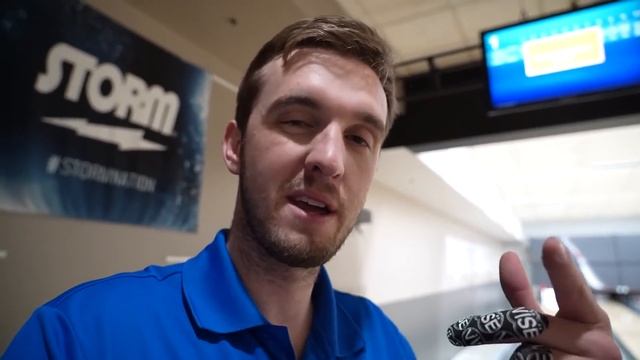 Can I Shoot 300 Straight Out Of The Box?? | Kinetic Black Ice Bowling Ball Review смотреть онлайн