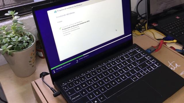 Unboxing MSI MODERN 14 B10RBSW INTEL CORE I7 10510U + NVIDIA MX350 2GB GDDR5 Características смотреть онлайн