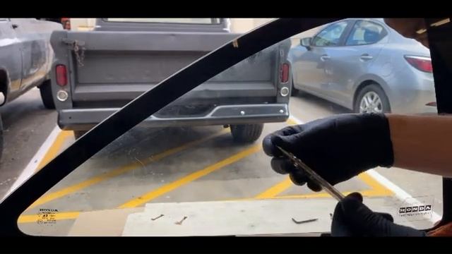 Calli Glass Breaker смотреть онлайн