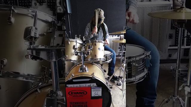 Просто барабаны-8 смотреть онлайн