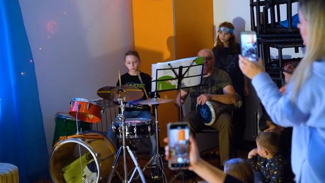 Барабаны - ударная установка и дарбука. Академия Танца и Музыки смотреть онлайн