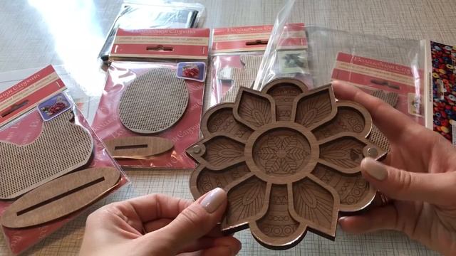 Покупки в магазине Пчёлка/Вышивка крестиком/Вышивка бисером смотреть онлайн